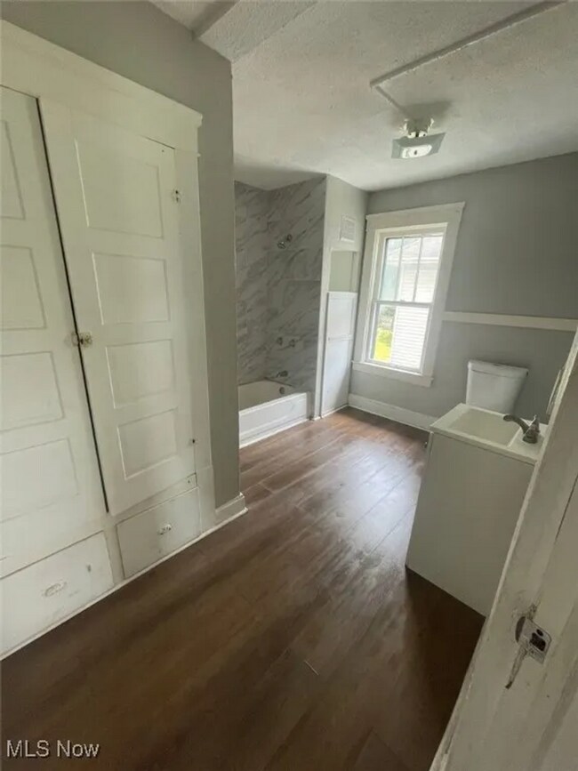 Foto del edificio - Spacious & Affordable 3-Bedroom Home