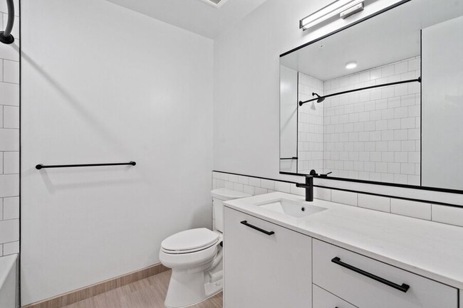 Foto del edificio - 1625 Eckington Pl NE