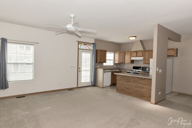 Building Photo - 2803 Kendall Crossing
