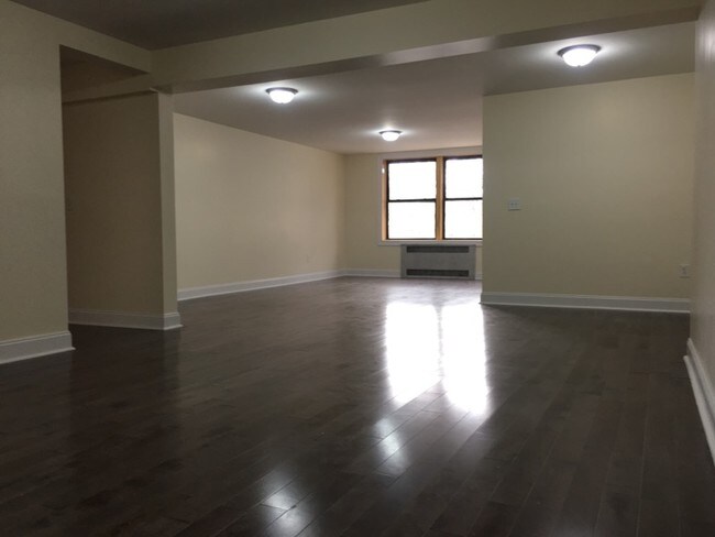 Foto del edificio - 1601 BEVERLEY Rd