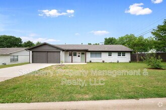 Building Photo - 3908 Wren Ave