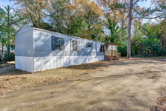 Foto del edificio - 7228 Hilo St