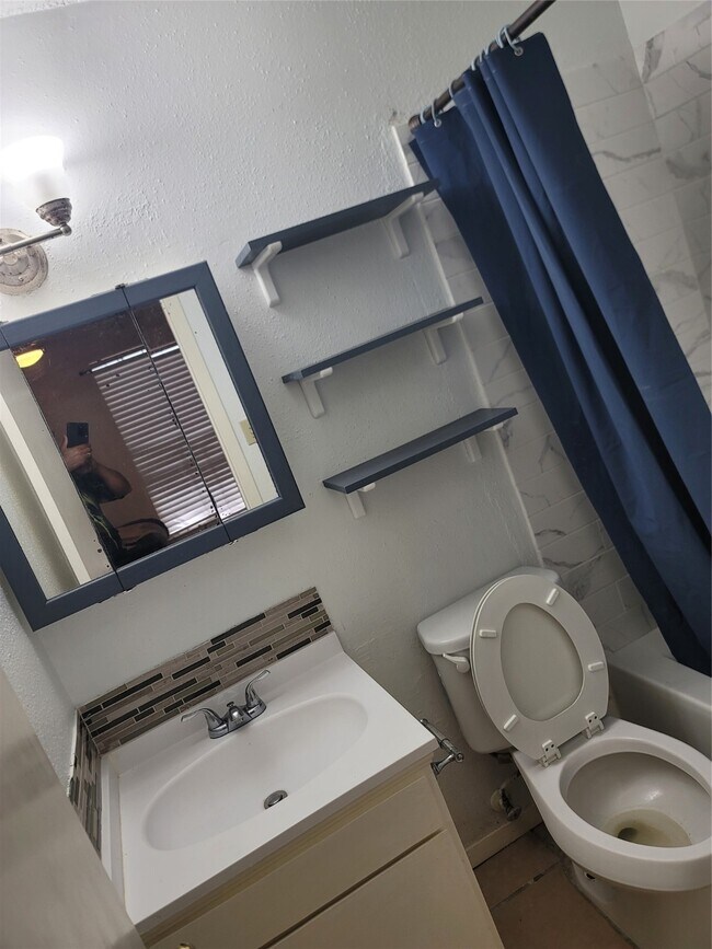 Foto del edificio - 12615 Brookglade Cir