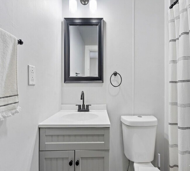 Foto del edificio - 388 Ingomar St