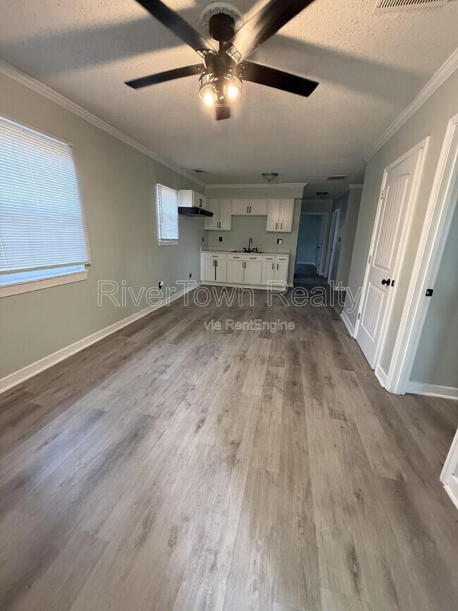 Building Photo - 2250 Stovall Ave