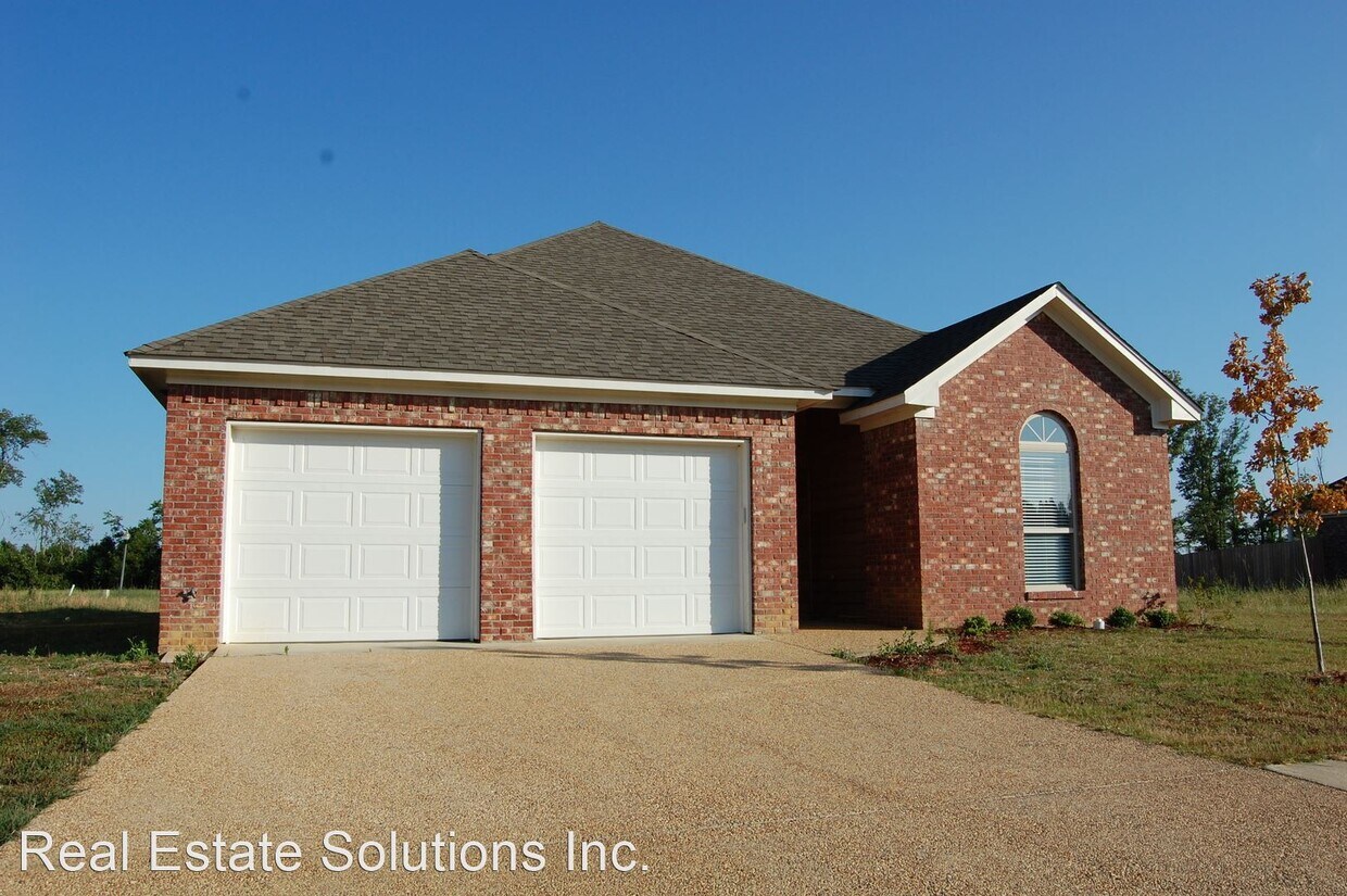 Primary Photo - 3 br, 2 bath House - 306 Greengate Circle