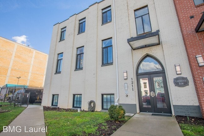 Building Photo - 1 br, 1 bath House - 1211 G St SE  (#5)