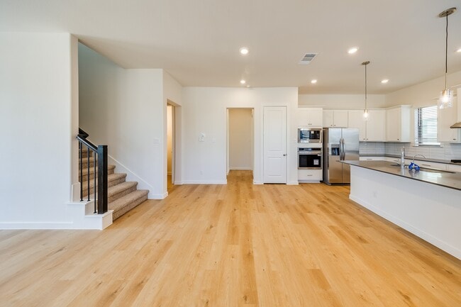 Foto del edificio - 3235 Home Ct