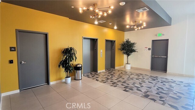 Foto del edificio - 168 S Monterey St