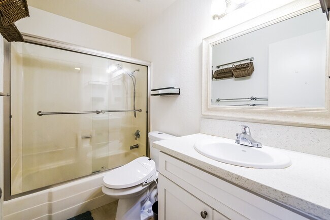 Building Photo - 22836 Hilton Head Dr