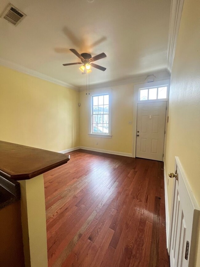 Foto del edificio - 150-150 Millaudon St