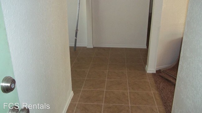 Building Photo - 724 W 1720 N N