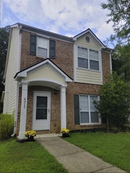 Primary Photo - 4911 Robinson Square Dr