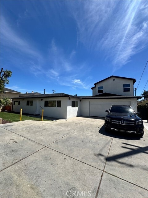 Building Photo - 8109 Cole St