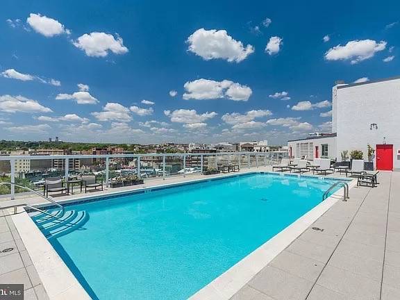 Foto del edificio - 1330 New Hampshire Ave NW