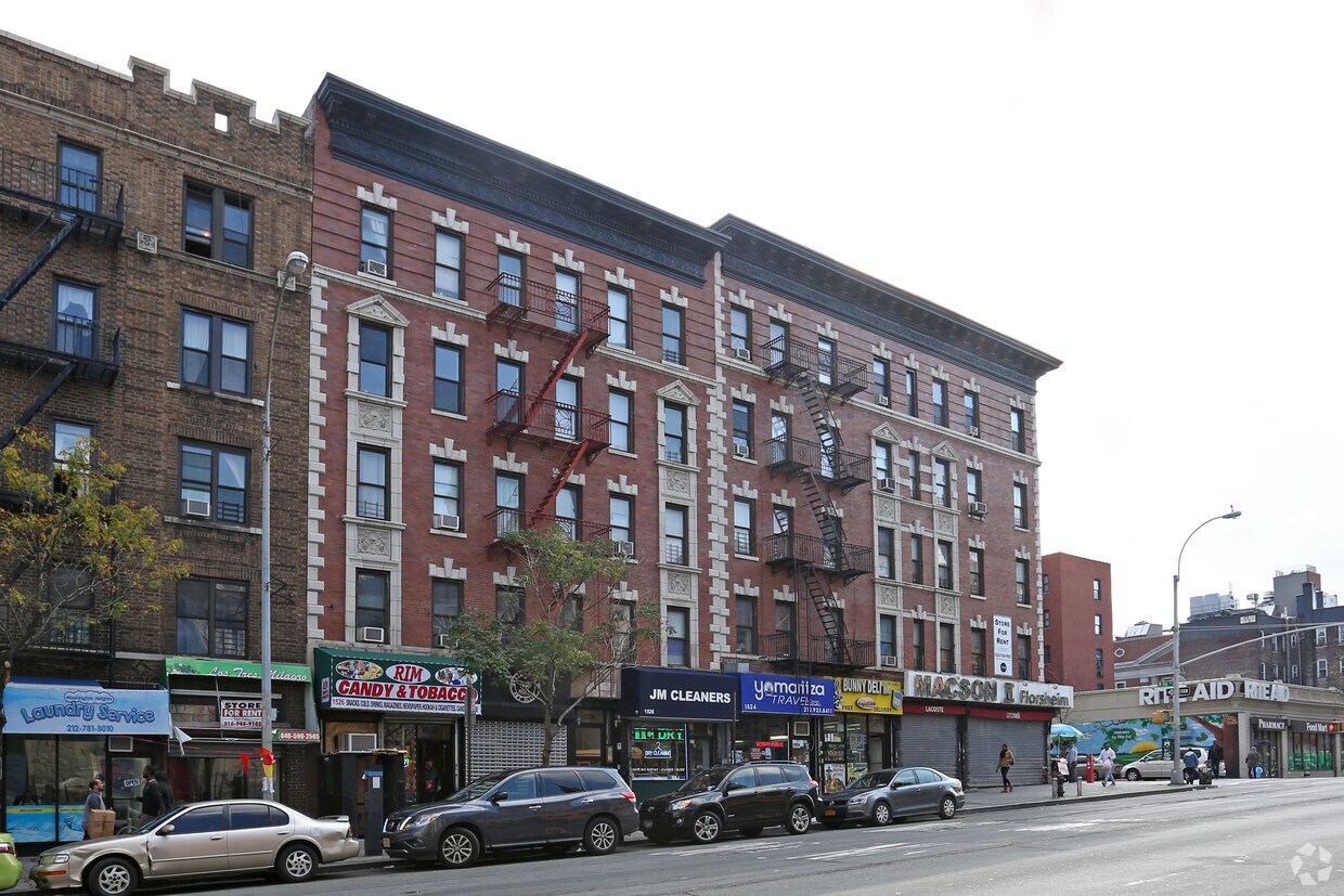 Building Photo - 1526 Saint Nicholas Ave