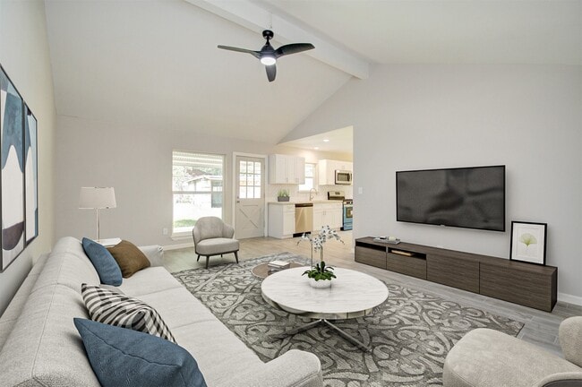 Building Photo - 7902 La Roche Ln