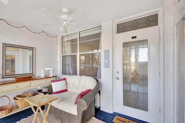 Foto del edificio - 109 Paradise Harbour Blvd