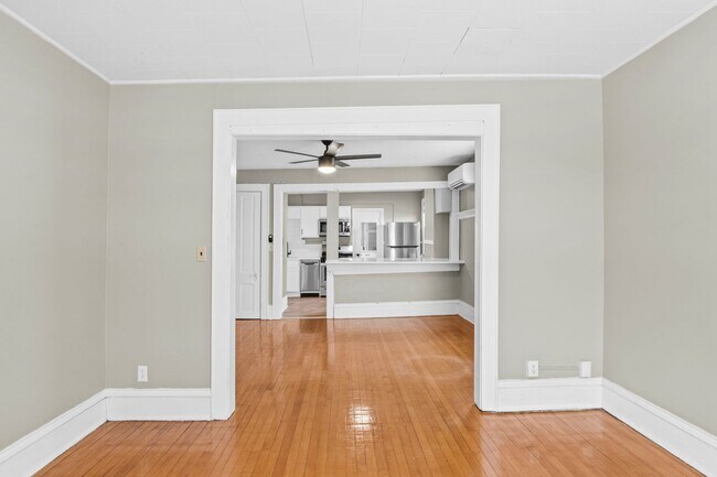 Foto del edificio - 1216 Williamson St