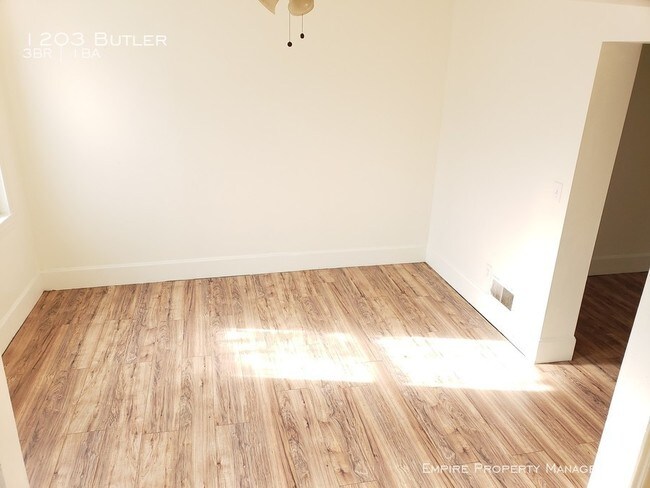 Building Photo - 3 Bedroom 1 Bath House in Easton