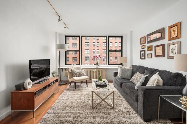 Foto del edificio - 200 W 79th St