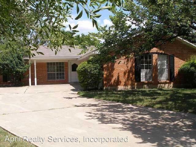Primary Photo - 8015 Pinedale Cv