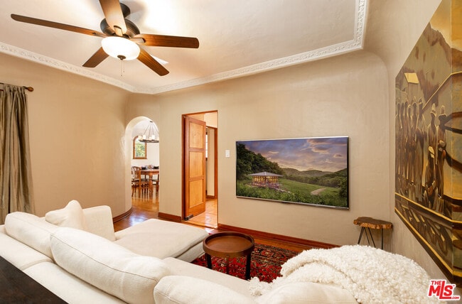 Building Photo - 1169 Hi Point St