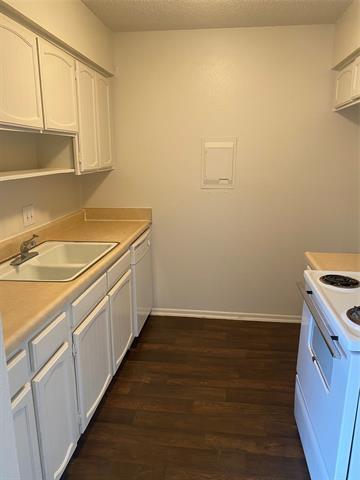 Foto del edificio - 2055 Owasso St