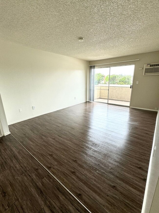 Interior Photo - 171 Mariposa Apartments
