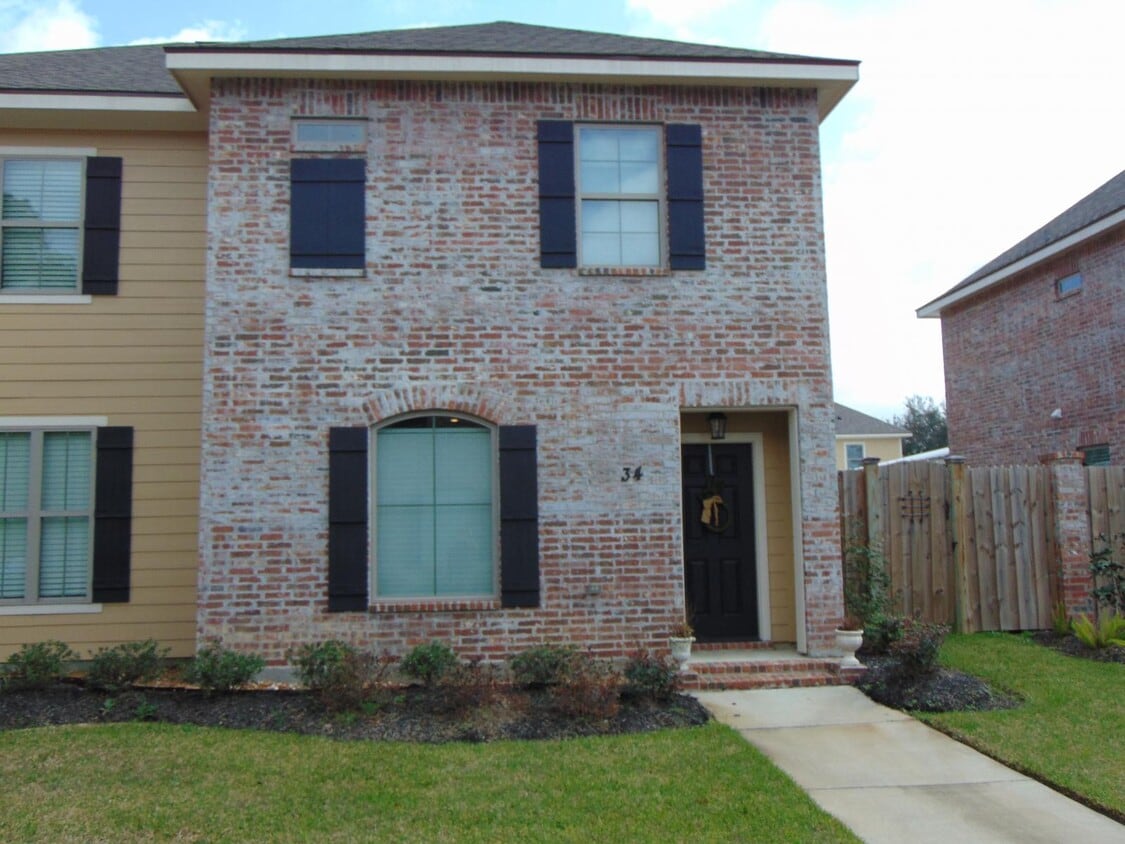 Front of Townhouse - 5017 S Prien Lake Rd