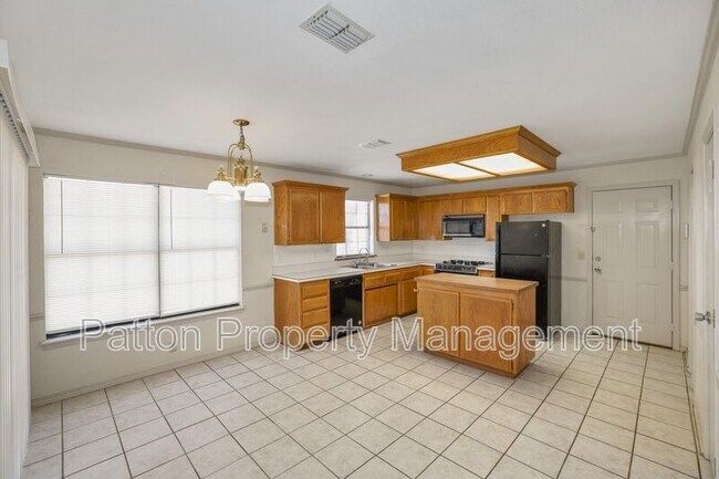 Building Photo - 6711 Opal Ct