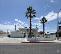 Building Photo - 2419 E Vegas Valley Dr