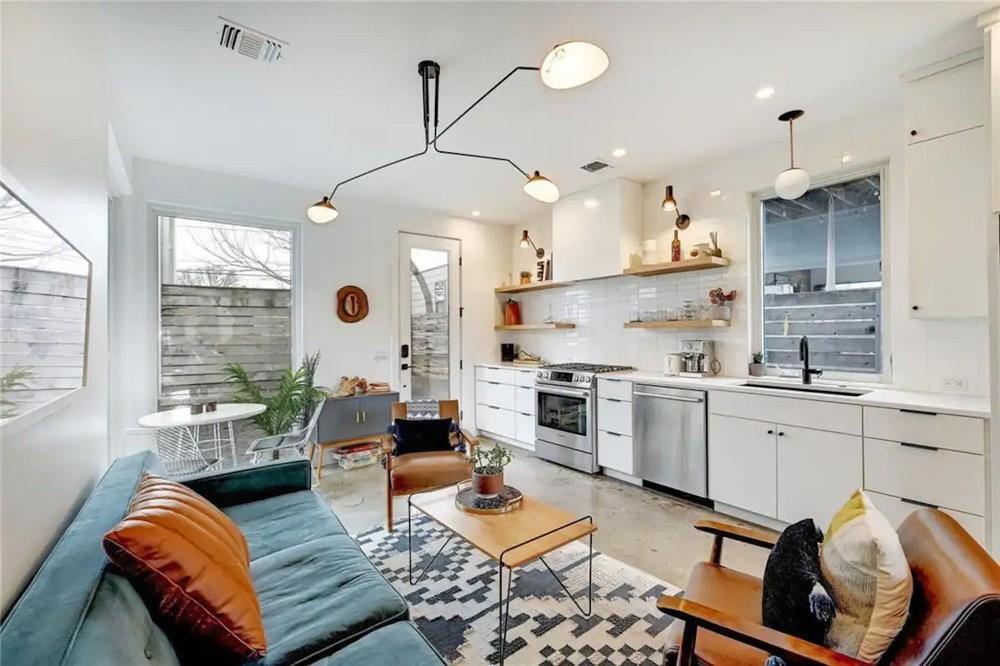 Foto principal - 2512 E 6th St