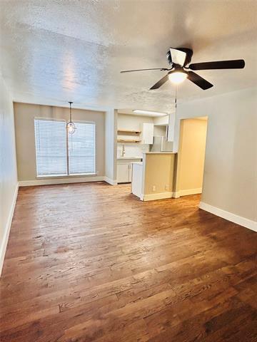 Primary Photo - 2211 S Vernon Ave