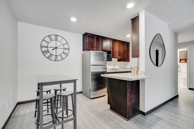 Building Photo - Fine Living at Aquila Park & Royal Park