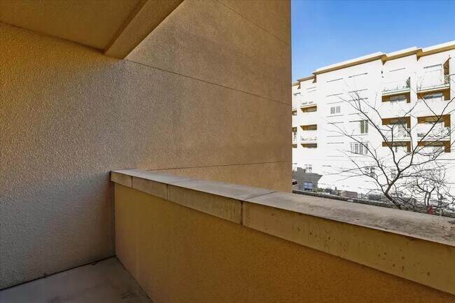 Foto del edificio - 144 S 3rd St