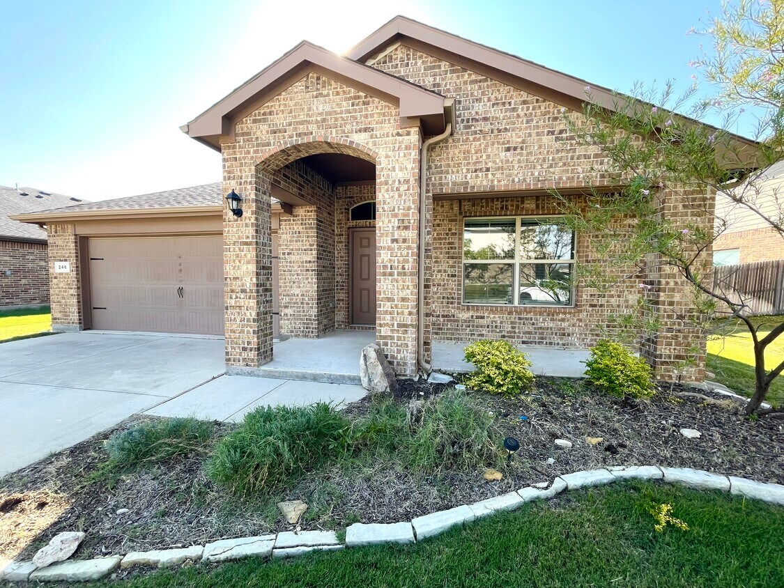 Foto principal - 246 Oaklawn Dr