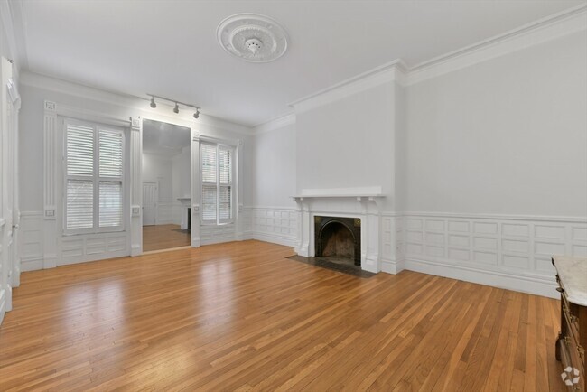 Building Photo - 240 Marlborough St