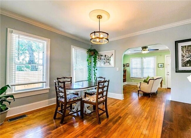 Building Photo - 2540 Dartmouth Ave N