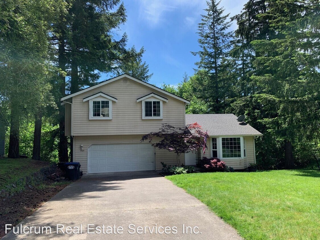 Primary Photo - 3 br, 2.5 bath House - 7909 Incline Dr SE