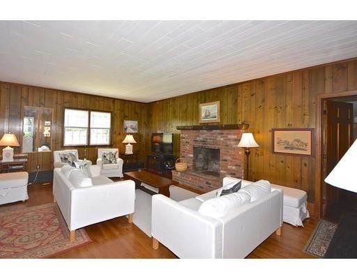 Building Photo - 1 bedroom in Mattapoisett MA 02739