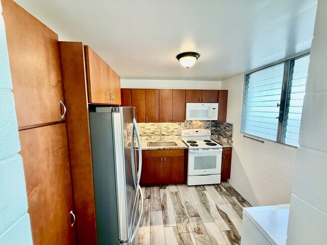 Photo - Ilima West Apts/2BD /1BA /1PK