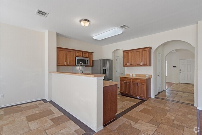 Building Photo - 18216 Maxa Dr