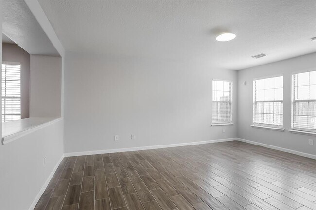 Foto del edificio - 11210 Flying Geese Ln