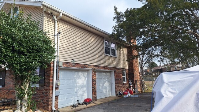 Photo - 5944 Port Yakima Ct House