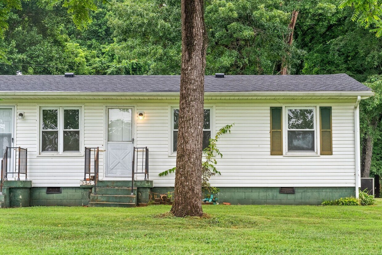 Foto principal - 1953 Batts Ln