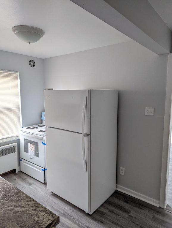 Foto del edificio - 6914 Montgomery Rd.  Apt. 9