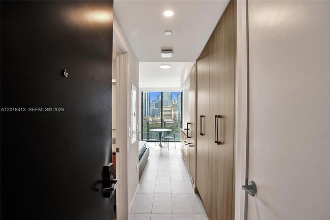 Foto del edificio - 121 NE 5th St