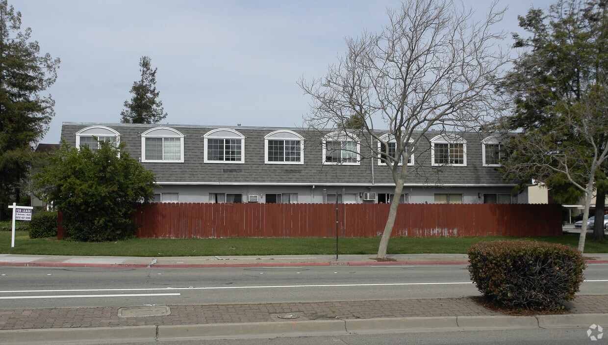 Foto del edificio - 7595 Amador Valley Blvd