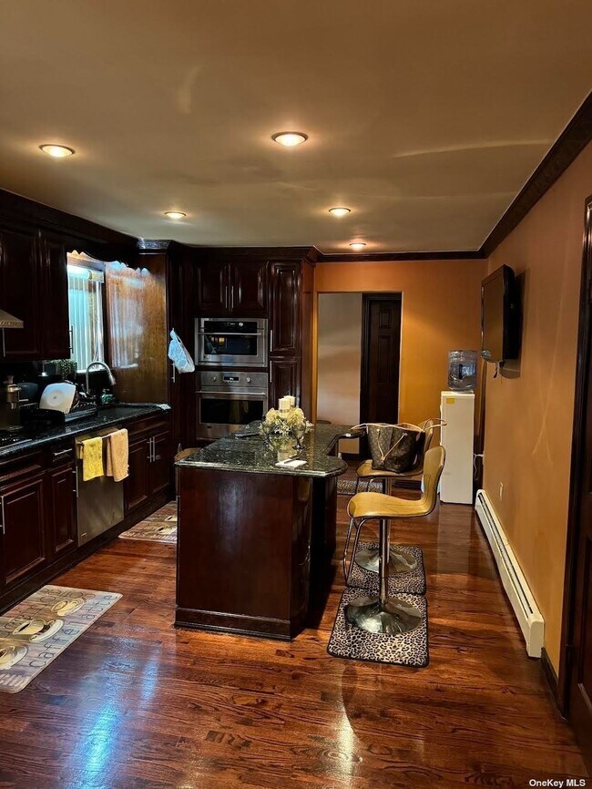 Foto del edificio - 90-22 193rd St